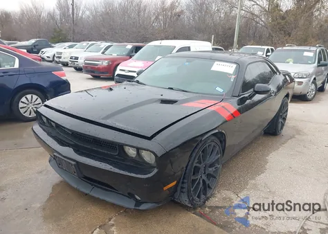 2013 Dodge Challenger Sxt z USA, uszkodzony, nr VIN 2C3CDYAG6DH562535